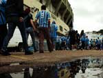 Torcedores na fila para assistir ao jogo decisivo pelo Brasileiro 2008