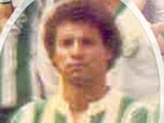 Celso Roth iniciou a carreira como jogador de futebol no Juventude, em 1975. Mas a vida de zagueiro durou pouco. Devido a leses no joelho e musculares ele largou os gramados em 1978. Roth, ento, se formou em Educao Fsica e virou preparador