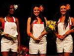 Jssica dos Santos, Garota Gacha 2008 (ao centro), Jennifer Crrea, 2 lugar (esquerda) e Tamine Buchabqui, 3 lugar (direita)