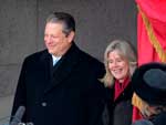 Al Gore e sua esposa Tippi tambm estavam presentes na cerimnia