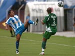 Jogadores de Ava e Chapecoense disputaram todas as boas em uma partida truncada