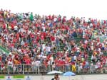 Torcida tricolor faz a festa antes do jogo