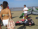 Instrutores da Mangaviento-CKVarzinha mostraram um pouco do Kitesurf aos veranistas