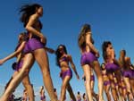 Candidatas ensaiaram durante toda a tarde de sexta-feira na beira da praia