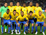 Seleo Brasileira posa para a foto oficial antes do comeo da partida