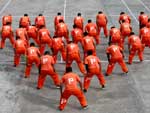 Penitencirios de uma priso nas Filipinas homenagearam o cantor realizando a coreografia de Thriller