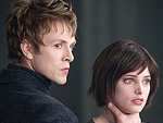 O guardio dos Volturi e Alice Cullen, interpretada por Ashley Greene