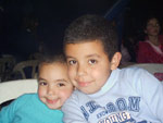 Foram assistir um espetculo no circo os irmo Eduardo(Dudu) 3 anos e Gabryel(Gaby)7anos.