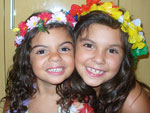 Adriana Franco enviou a foto das filhotas amadas, Bruna, de 9 anos e Nicole, de 5 anos.