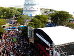 Populao lotou o Gasmetro na festa da Rdio Farroupilha