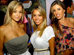 A Garota Vero 2008, Mariana Bathke junto das amigas Beatriz e Diana