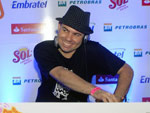 DJ Thon Soriedem aqueceu a pista com a programao do Warm Up Itapema