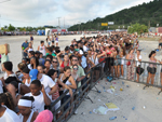 Fila pequena e nada de empurra-empurra, n? Assim como o calor, que nem deu as caras neste dia