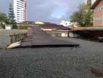 Cobertura de estacionamento no centro de Joinville no resistiu ao forte vento e caiu