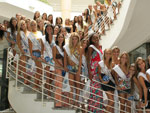 Candidatas no Shopping de Iara