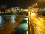 Rio Itaja-Au  noite em Blumenau