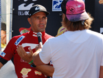 Kelly Slater dando entrevista