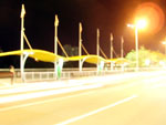 Ponto de nibus na Avenida Beira-Rio.
