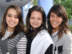 Eliza Ramos Linhares, Jssica Santos e Dbora Oliveira