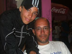 Luan e o pai, Luiz Ricardo, no vero de 2009, na praia de Pinhal