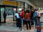 Por volta das 20h30min, o movimento no porto de desembarque havia diminudo e era tranquilo