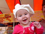 Esta  a Ingrid, que no dia 01/11/10 completar 9 meses de vida. Ela veio para brilhar e alegrar a famlia. Te amamos gatinha linda. Beijos da irm Nathy, da me Cris, e do pai Xande.