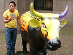 Rafael Langoni em frente ao Santander Cultural!