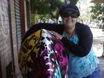 Paula Paim com a vaca da rua Repblica!