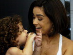 Fabiana do Nascimento e a filha Maria Jlia