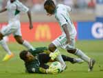 Nig�ria fez 6 a 1 sobre o Taiti em jogo com torcida para "azar�es" da Copa das Confedera��es. Partida marcou estreia do Mineir�o na competi��o e teve clima de confraterniza��o entre torcedores