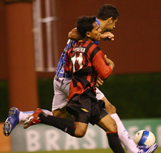 Giuliano Gomes, AE&nbsp;/&nbsp;