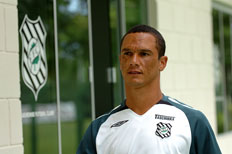 Fl&aacute;vio Neves&nbsp;/&nbsp;