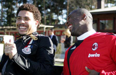 Divulga&ccedil;&atilde;o, Milan&nbsp;/&nbsp;