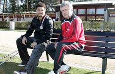 Divulga&ccedil;&atilde;o, Milan&nbsp;/&nbsp;